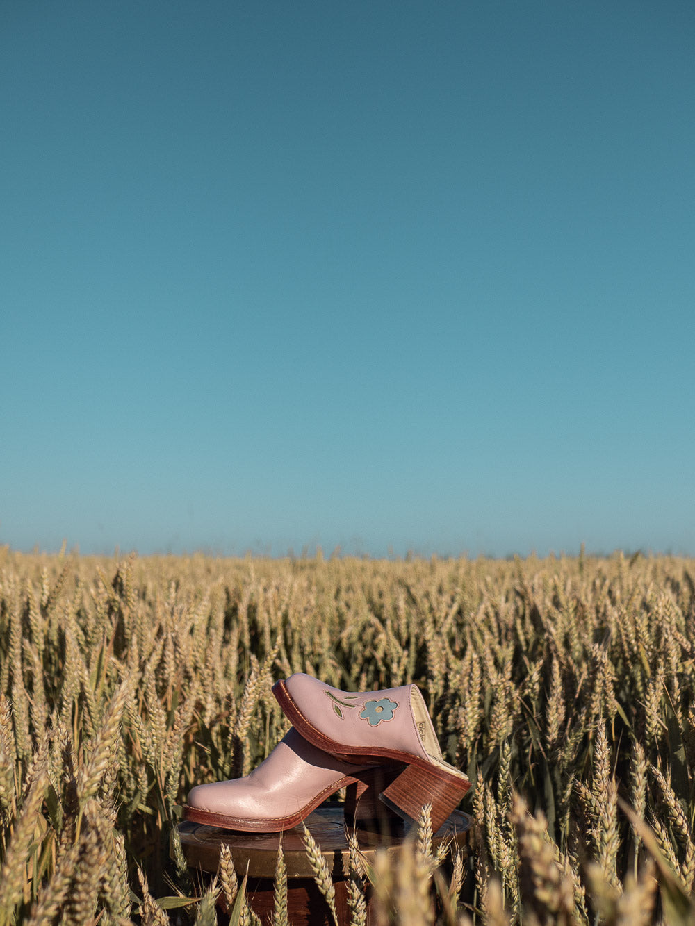 Sendra flower clogs mules pink