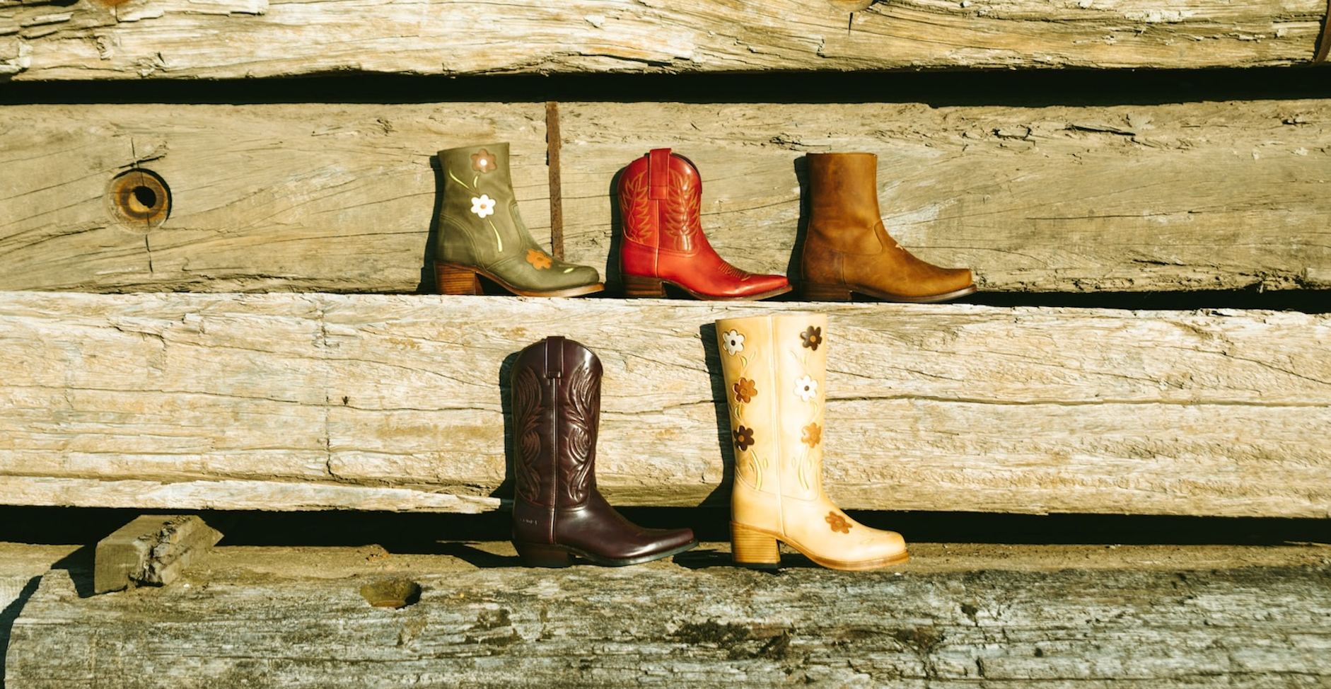 A Guide to Dandelie’s Leather Finishes